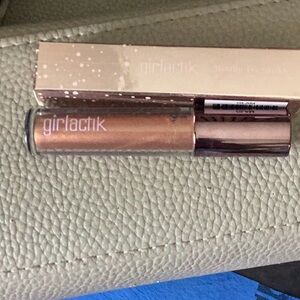 Girlactik metallic eye sparkle